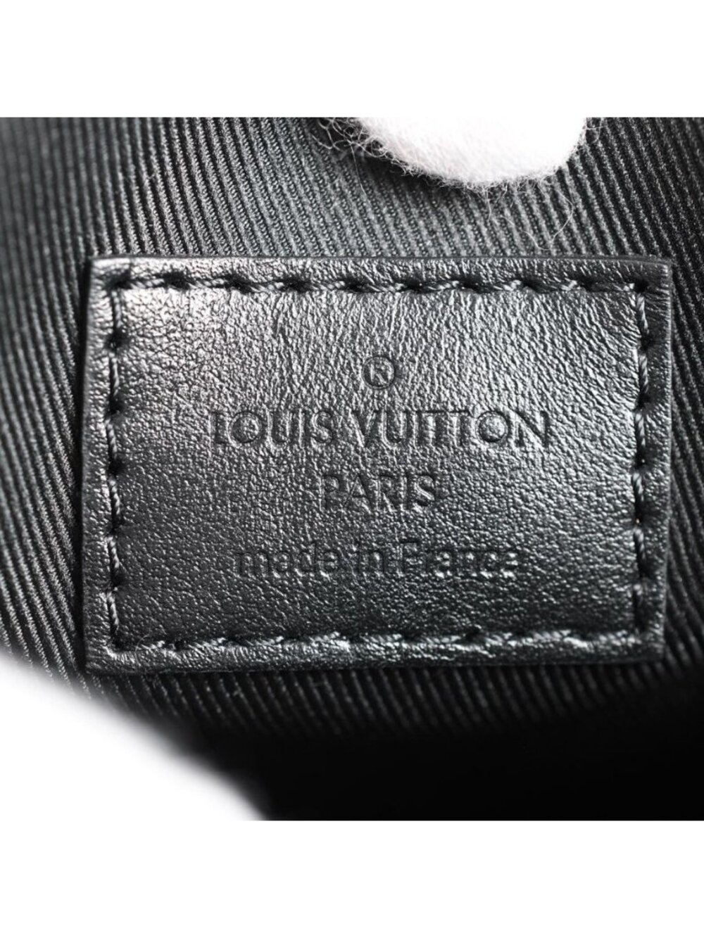 Louis Vuitton Shoulder Bag S Lock Vertical Wearable Wallet - Picture 6 of 7